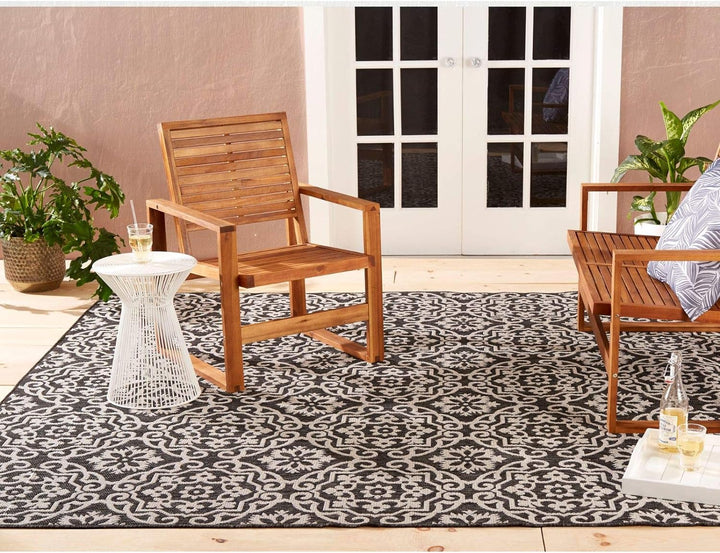 Patio Country Danica Transitional Geometric Indoor/Outdoor Area Rug