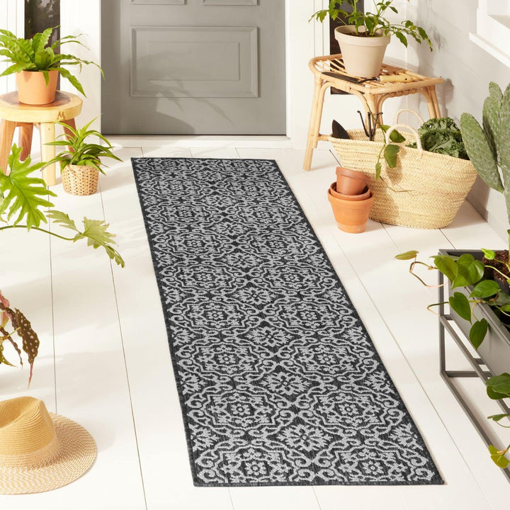 Patio Country Danica Transitional Geometric Indoor/Outdoor Area Rug