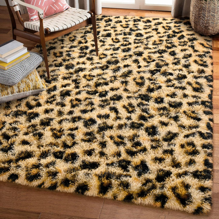 Fluffy Leopard Rug, Premium Cheetah Print Rugs, Soft Comfy Faux Fur Animal Print Carpet for Kids Room Bedroom, Living Room, Shaggy Teen Room Home Decor, Khaki 5x8 Feet