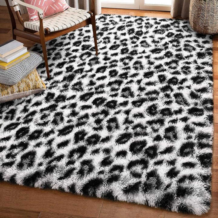 Fluffy Leopard Rug, Premium Cheetah Print Rugs, Soft Comfy Faux Fur Animal Print Carpet for Kids Room Bedroom, Living Room, Shaggy Teen Room Home Decor, Khaki 5x8 Feet