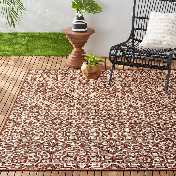 Patio Country Danica Transitional Geometric Indoor/Outdoor Area Rug