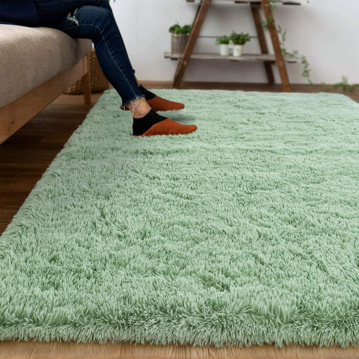 Super Soft Shaggy Rugs Fluffy Carpets, 4x6 ft, Green Area Rug for Living Room Bedroom Girls Kids Room Nursery Home Decor, Non-Slip Plush Indoor Floor Bedside Rug, 4x6 Feet Green