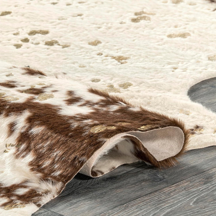 Iraida Animal Shaped Area Rug for Living Room, Bedroom, Dining Room, Kitchen