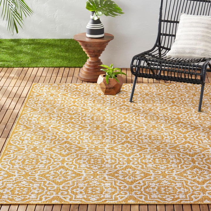 Patio Country Danica Transitional Geometric Indoor/Outdoor Area Rug