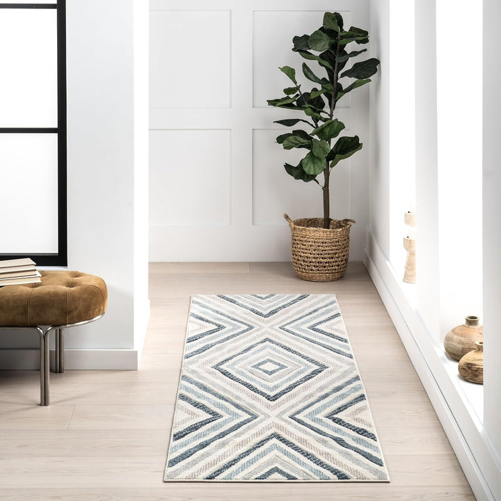 Neveah Contemporary Chevron Area Rug